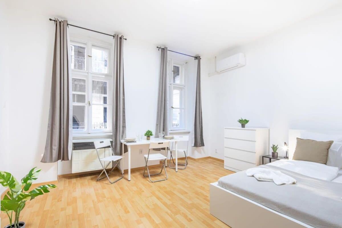 בודפשט Very Central Convenient Flat מראה חיצוני תמונה
